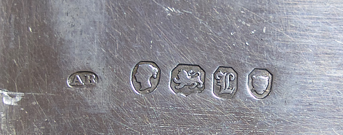 Reisebox mit Schmuck-, Schreib- und Nähfach, Edelholz mit Messingintarsien und Silber, um 1850