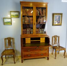 MAHOGANY SECRETAIRE BOOKCASE MAHAGONI BOOKCASE SEKRETÄR MIT SATINWOOD UM 1800 