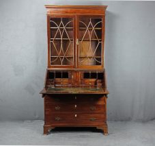 AUFSATZ SEKRETÄR /SECRETARY BOOKCASE MAHAGONI ENGLAND UM 1800 